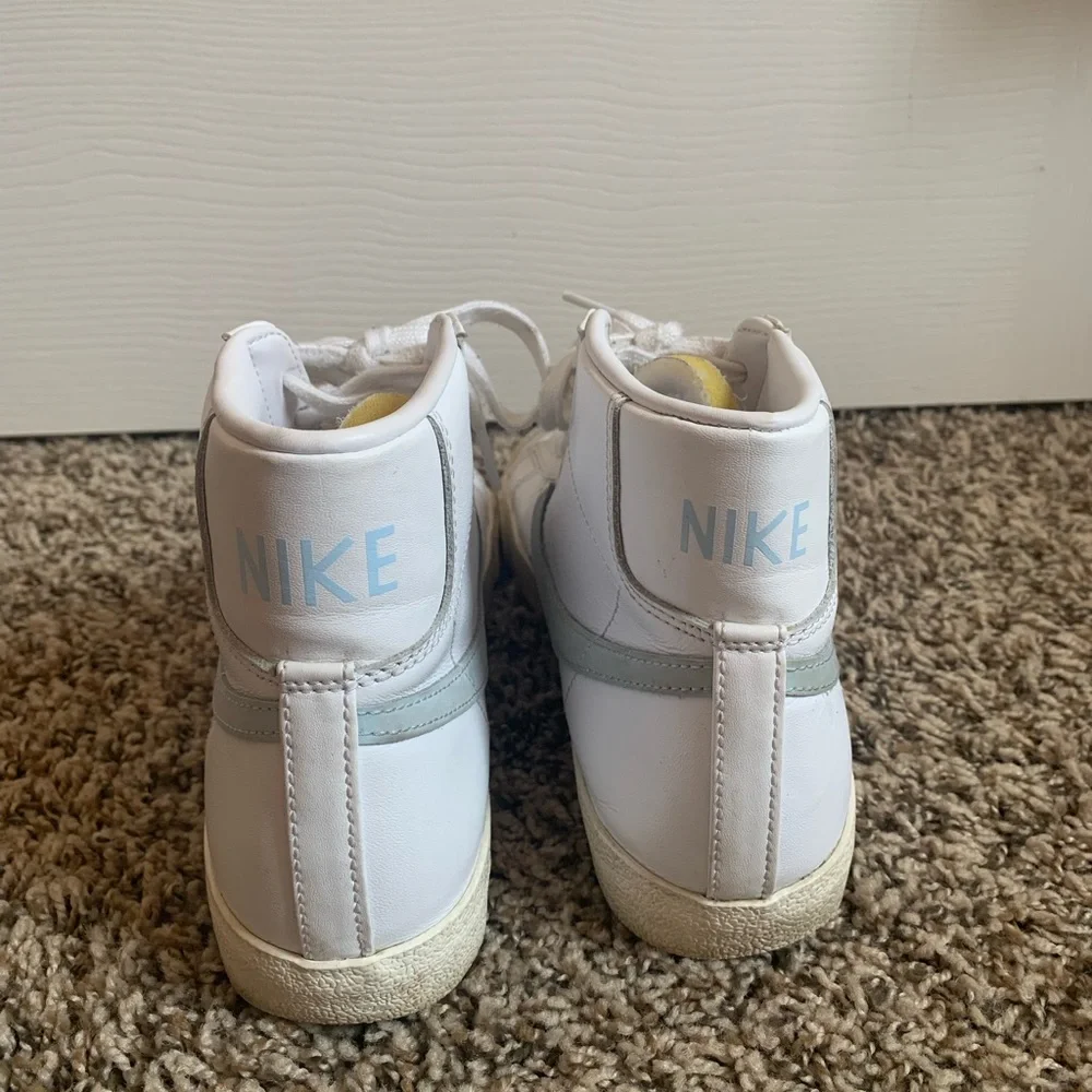 Baby Blue Nike Blazers women’s 9 men’s 7.5 - Picture 4 of 4